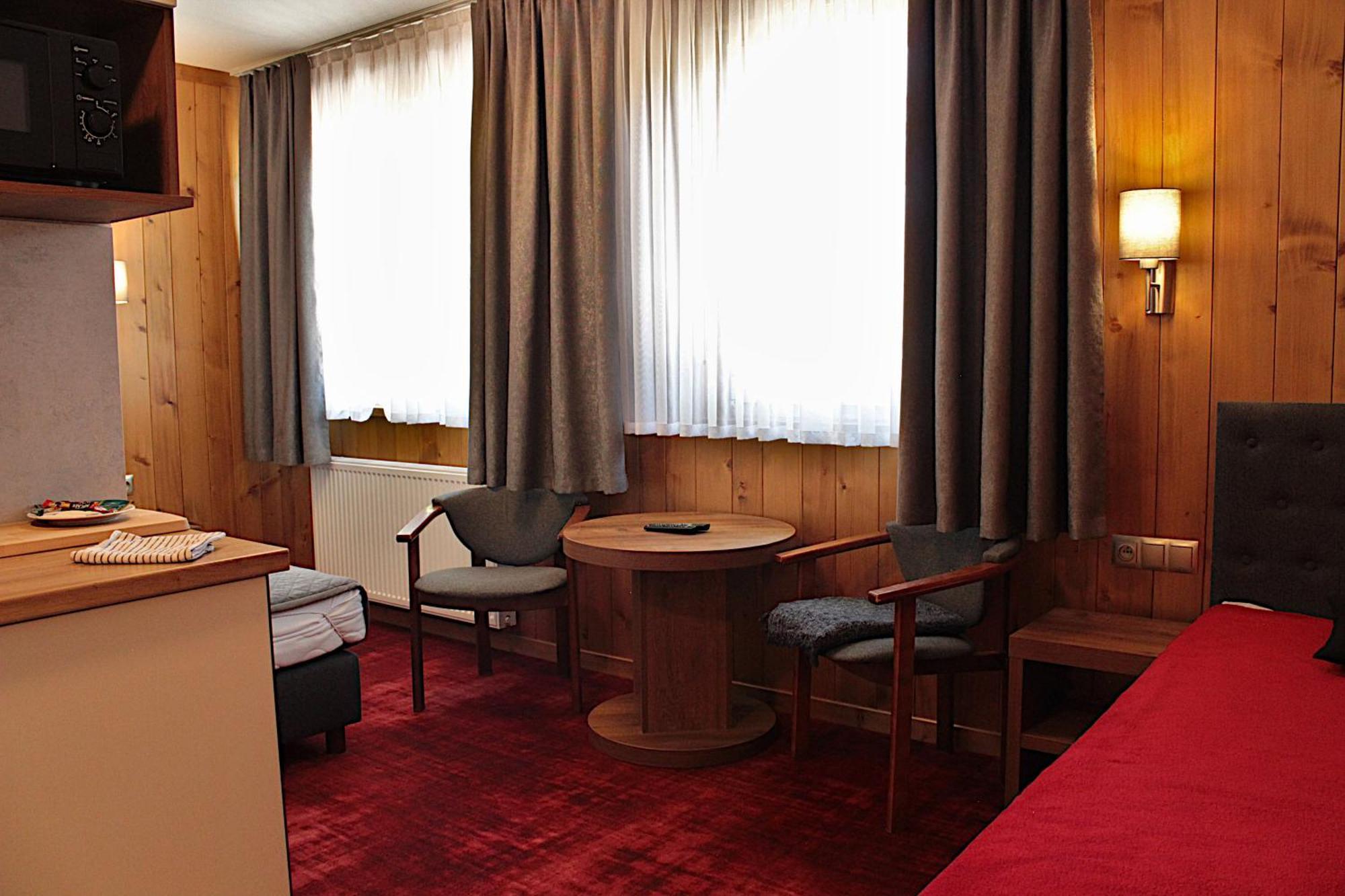 Magnolia Homestay *